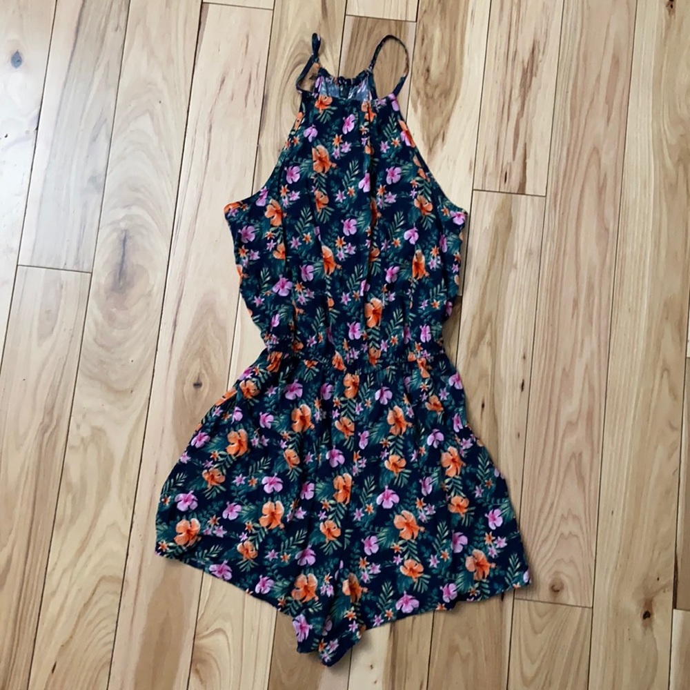 Hollister romper